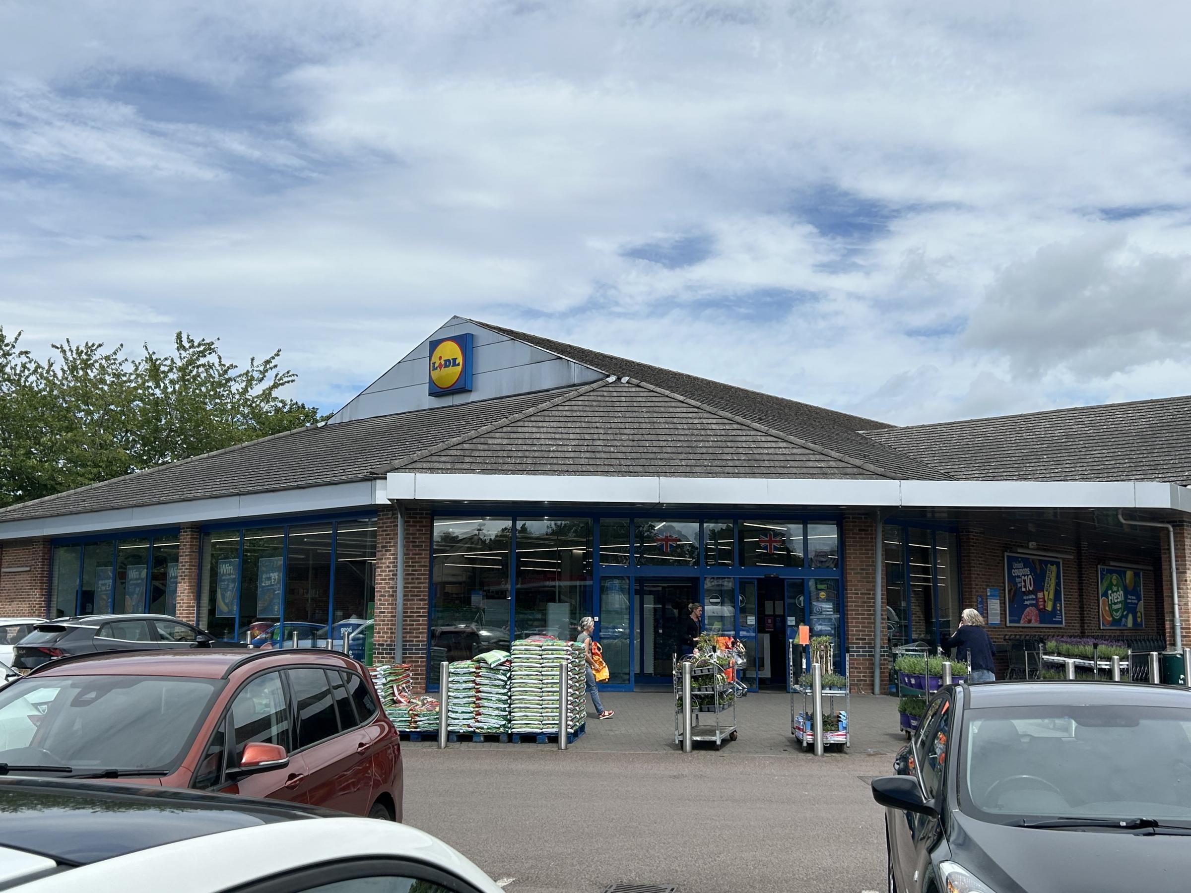 Tragic Death of 71-Year-Old Woman Following Supermarket Altercation