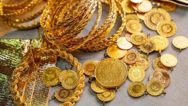 Altın Fiyatları Tarihi Zirveye Ulaştı: Yeni Rekorlar Bekleniyor