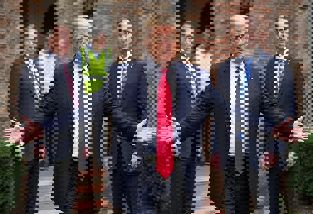 Trump's Tariffs Shatter Market Confidence Amidst Mixed Messages