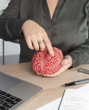 Beyin Sağlığını Korumanın Yolu: B Vitaminlerine ve Doğru Beslenmeye Dikkat